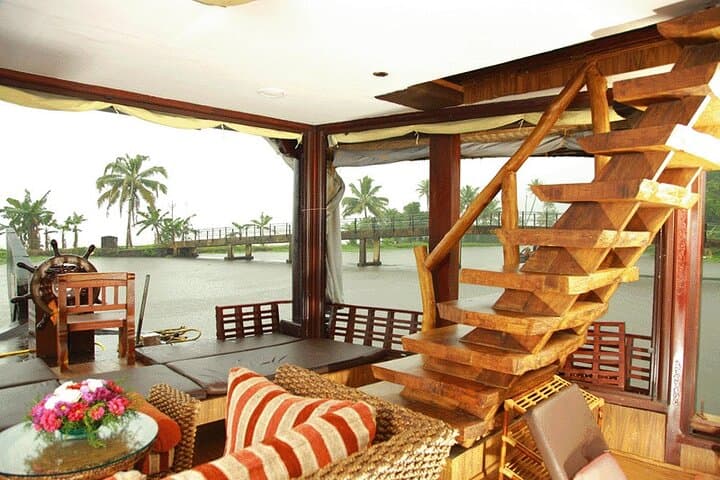 Overnight Alleppey Houseboat Cruise: Luxury Backwaters from Kochi photo 4