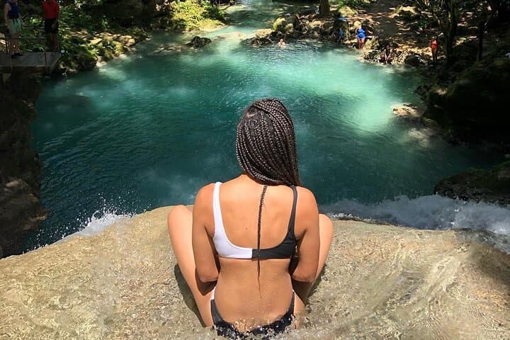 Ocho Rios Water Action: Blue Hole, White River Tubing & Dunn's River Falls photo 4