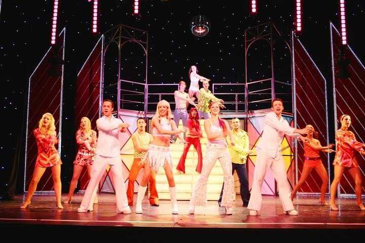 Dancing Queen: The Ultimate 70s Show at King’s Castle Theatre in Branson photo 4