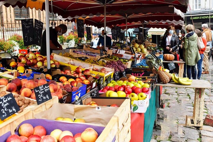 Honfleur Private Walking Tour: Highlights & Hidden Corners of Normandy photo 2