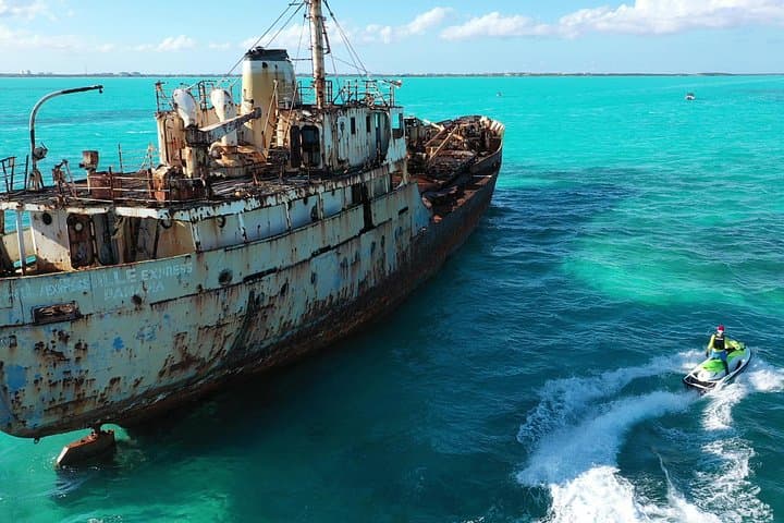 Jet-Ski to La Famille Express: 1-Hour Shipwreck Adventure in Providenciales photo 3