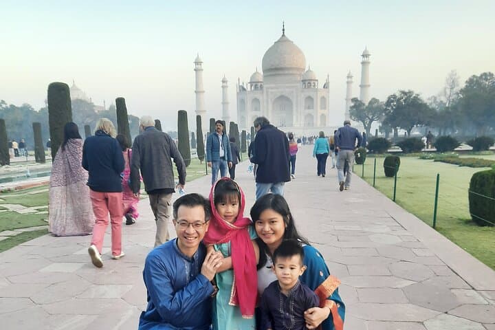 Private Day Trip to Taj Mahal & Agra Fort from Delhi by Car photo 4