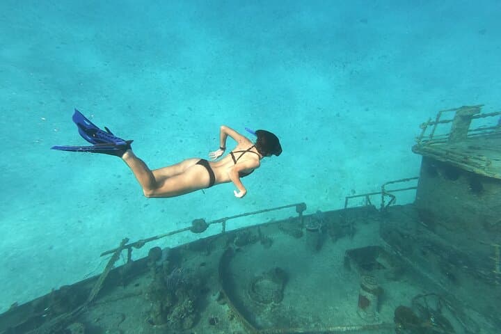 Cozumel Clear-Boat Snorkel Tour with Drinks: Glass-Hull Reef Experience photo 6