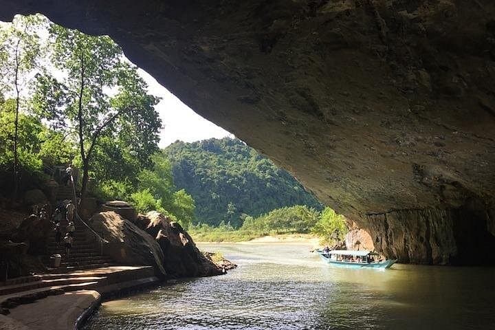 One Day Caving and Trekking in Phong Nha-Ke Bang National Park photo 4