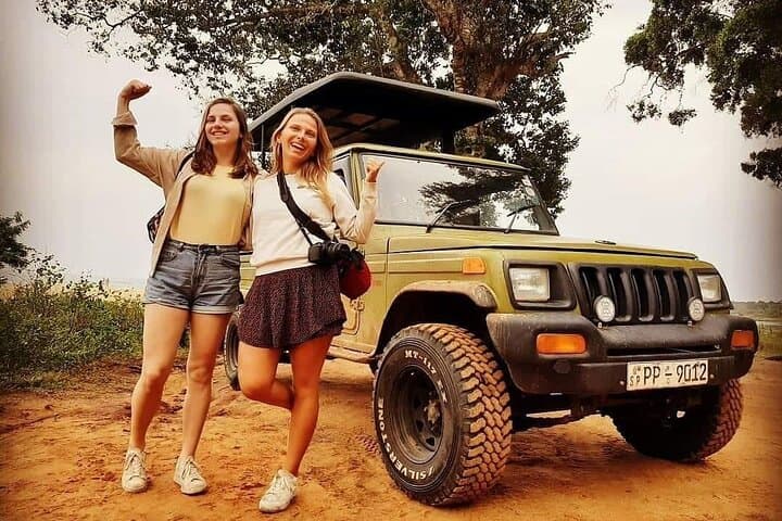 10-Day Sri Lanka Private Driver Tour: Colombo to Mirissa Highlights