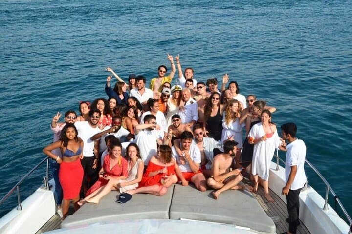 Luxury Private Yacht Cruise on the Bosphorus — Istanbul Sightseeing from the Sea photo 6