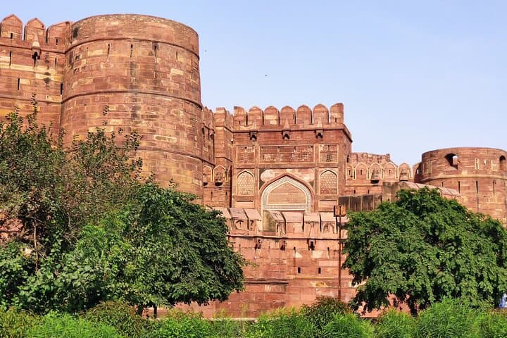 Gatiman Express: Private High-Speed Train Day Trip to the Taj Mahal from Delhi photo 3