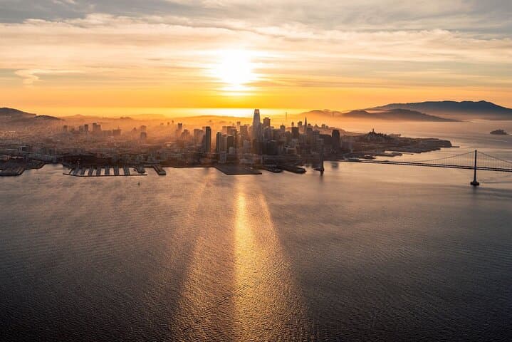 San Francisco Sunset Flight Tour: Cessna 172 Over the Golden Gate & Bay