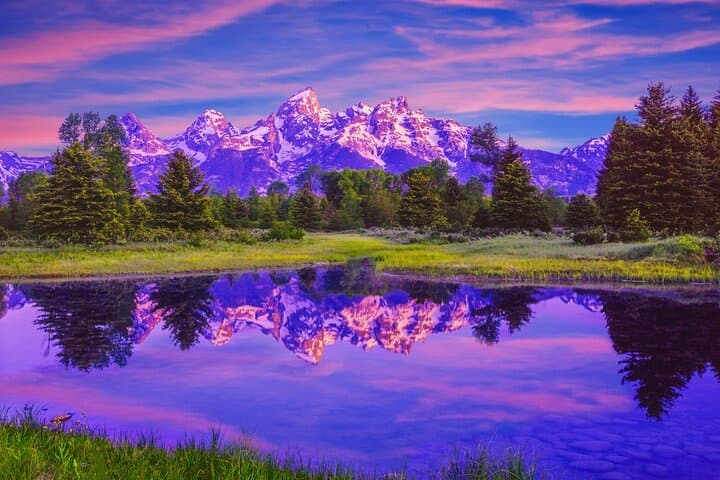 Private Grand Teton Full-Day Guided Tour — Wildlife, Geology & Photo Stops photo 2