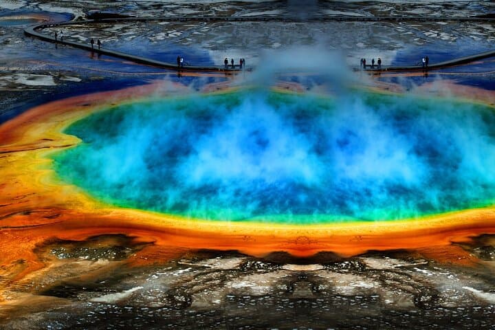Private Full-Day Yellowstone Tour: Old Faithful, Grand Canyon & Hayden Valley Wildlife
