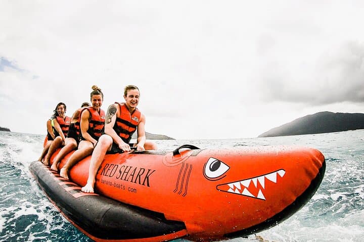 Full-Day Whitsunday Sail and Snorkel Adventure from Airlie Beach photo 3