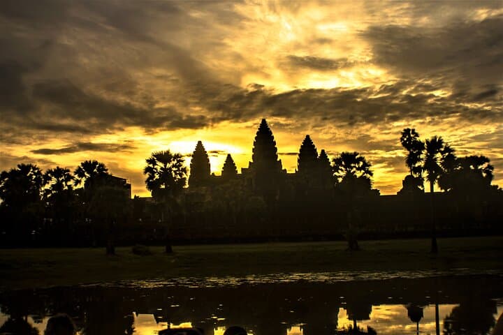 Sunrise at Angkor Wat: Guided Highlights Tour from Siem Reap photo 6