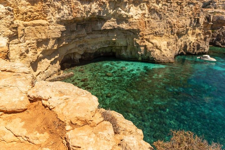 Small-Boat Blue Lagoon, Comino & Sea Caves Cruise from Bugibba photo 6