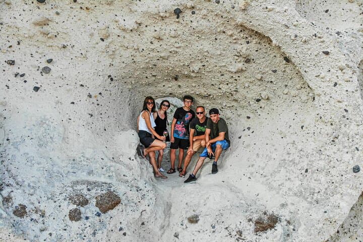 Santorini Insta Photography Tour — Best Photo Spots, Tips & Logistics
