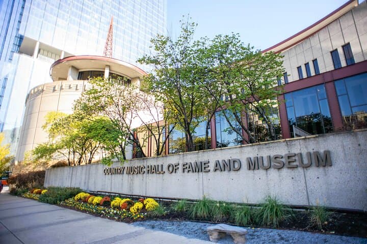 Best of Nashville: One-Hour Double-Decker Bus City Sightseeing Tour photo 6