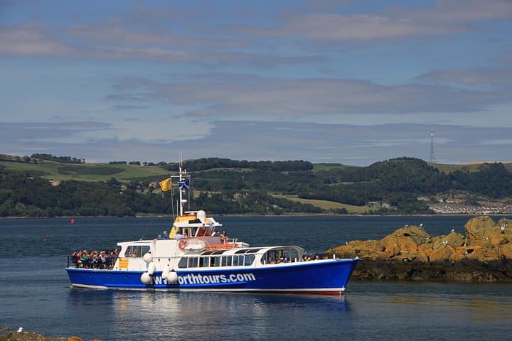 Edinburgh Three Bridges Cruise to Inchcolm Island — Forth Bridge & Wildlife Tour photo 2