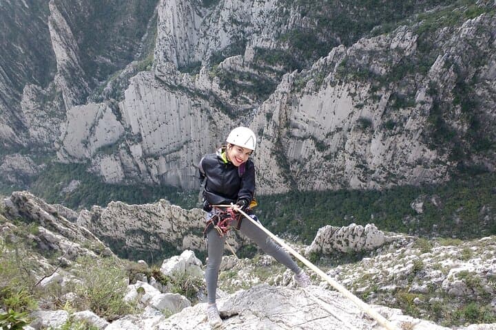 Nido de los Aguiluchos Via Ferrata: Hiking, Climbing & 3 Rappels in La Huasteca, Monterrey photo 4