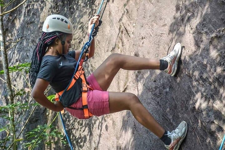 Life is an Adventure: 10-Day Sri Lanka Highlands Trek, Waterfalls & Tea Country Expedition photo 2
