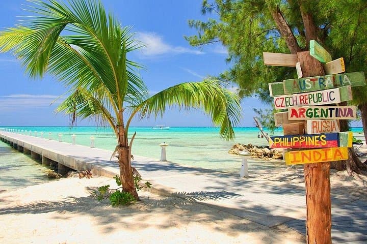 Custom Private Bus Tour of Grand Cayman — Tailor Your 3-Hour Island Exploration photo 4