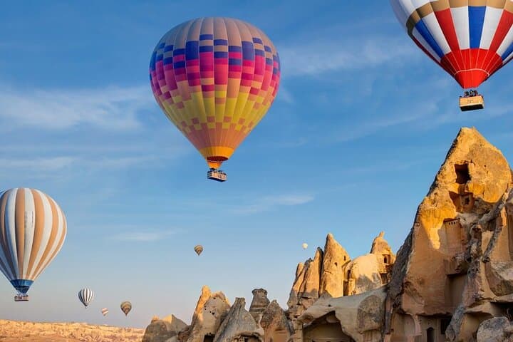 Cappadocia Sunrise Hot Air Balloon Ride — 1-Hour Flight Over Fairy Chimneys photo 5