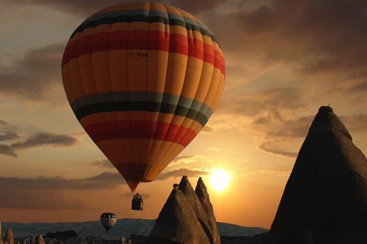 Cappadocia Sunrise Hot Air Balloon Ride — 1-Hour Flight Over Fairy Chimneys photo 6