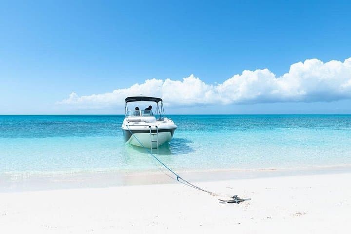 Private Grace Bay Sunset Cruise: 2-Hour Boat Tour with Hotel Pickup photo 2