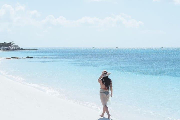 Private Grace Bay Sunset Cruise: 2-Hour Boat Tour with Hotel Pickup photo 4