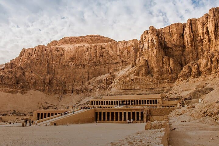 8-Day Pyramids & Nile Cruise Private Tour from Cairo (Flights Included) photo 4