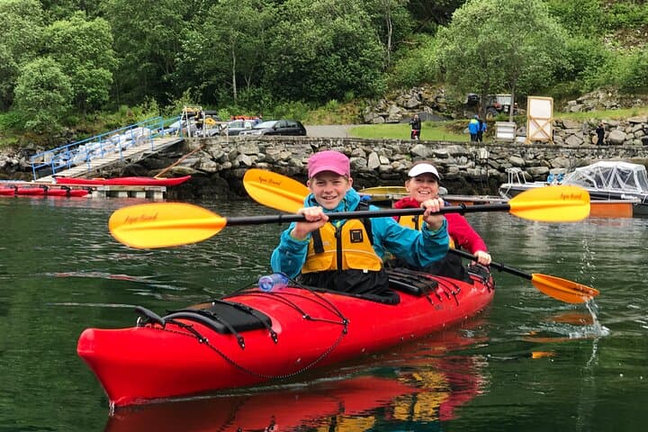 Paddling to the Seven Sisters: Guided Kayak Tour on Geirangerfjord photo 2