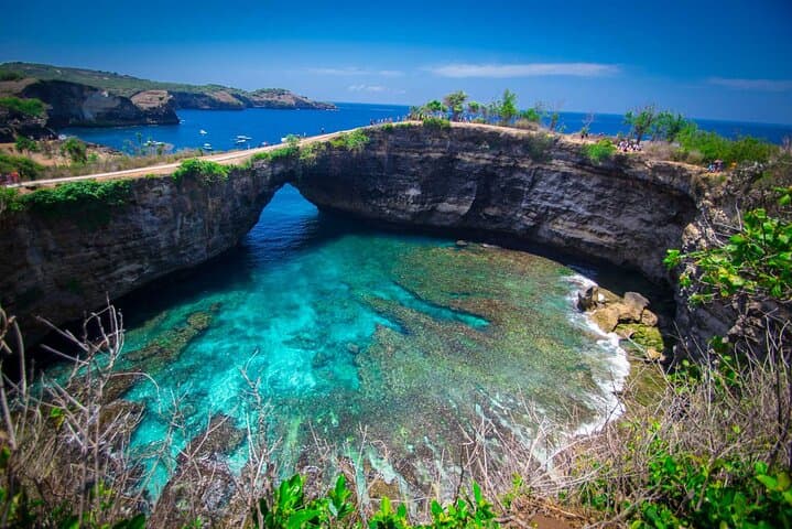 Full-Day Private Tour to Kelingking Beach & Broken Beach (Nusa Penida) photo 6