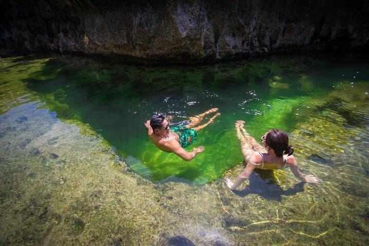 Full-Day Private Tour to Kelingking Beach & Broken Beach (Nusa Penida)