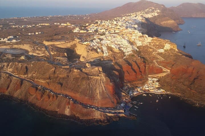 Santorini 30-Minute Helicopter Tour Over the Caldera photo 4