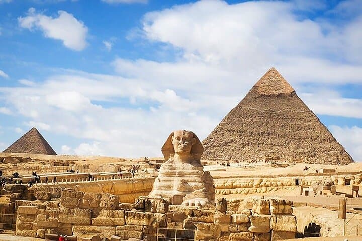 Day Trip to the Pyramids & Great Sphinx from Sharm el Sheikh photo 4