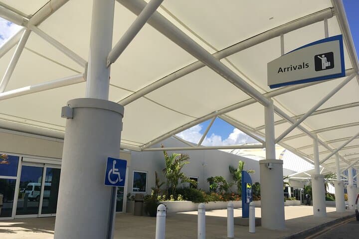 Private Vehicle Hire on Seven Mile Beach — Custom Island Transport in Grand Cayman photo 5
