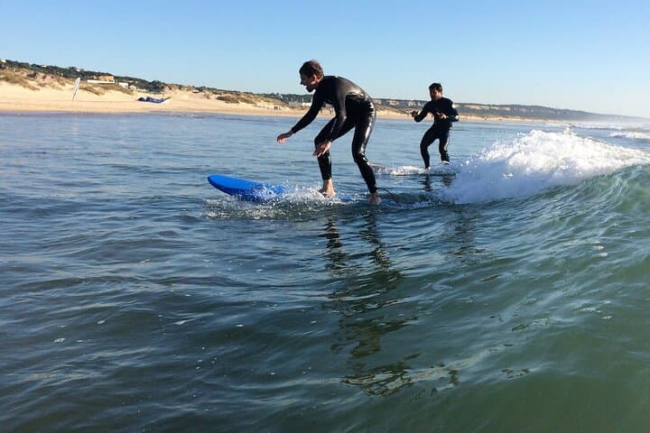 Surf Costa da Caparica: Half-Day Private Lesson with Gear & Round-Trip Transport from Lisbon