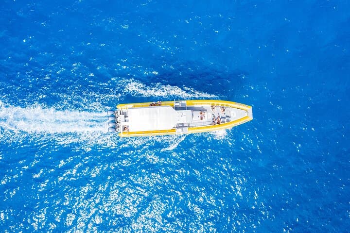 Molokini Crater Zodiac Snorkel & Turtle Cove Swim — Maui Small-Boat Adventure photo 3