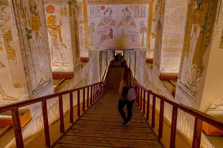 Private Nile Cruise Aswan to Luxor: 4-Day Pharaonic Journey photo 5