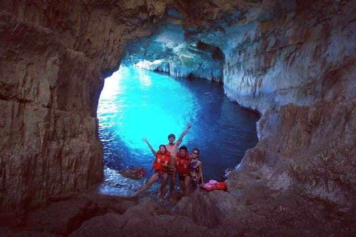 Zakynthos Early Morning Shipwreck & Blue Caves Small-Group Tour — Beat the Crowds photo 4