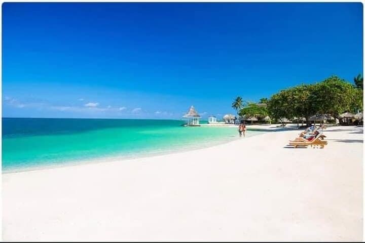 Negril Seven Mile Beach & Rick's Cafe Private Tour — Snorkel, Swim and Sunset photo 6