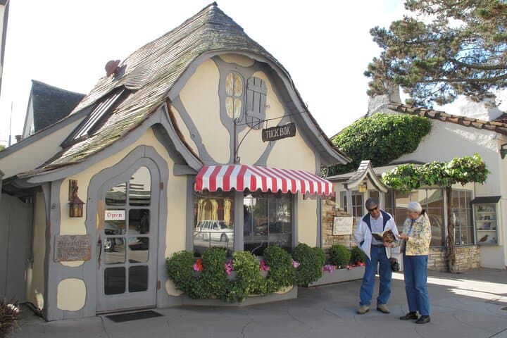 Carmel-by-the-Sea Guided 2-Hour Walking Tour: Art, Architecture & Fairytale Cottages