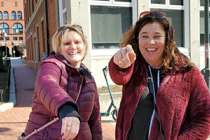 Crazy Dash Edmonton: Urban Scavenger Hunt Walking Adventure
