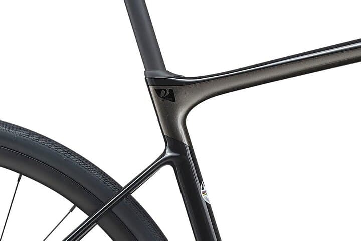 Giant Defy Advanced 2 Road Bike Rental — Ride Tenerife's High Roads photo 6