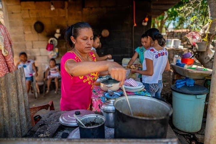 Private Teotihuacan Pyramids Tour from Mexico City with Authentic Family Lunch photo 4
