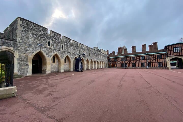 Private Tour: Windsor Castle, Stonehenge & Bath Day Trip from London photo 6