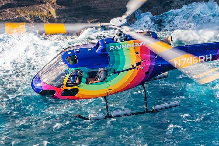 Royal Crown of Oahu Helicopter Tour: A 60-Minute Circle Island Adventure photo 4