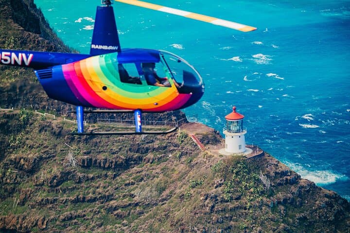 Soar Above Oahu: A 30-Minute Helicopter Tour Over Iconic Hawaiian Landscapes photo 3