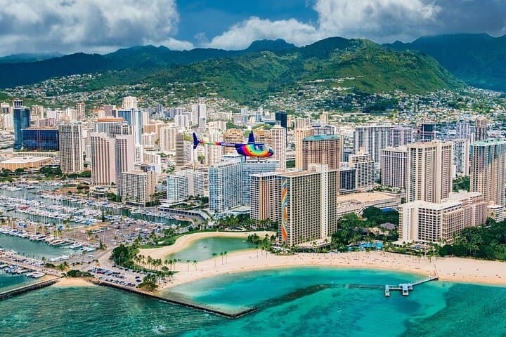 Honolulu City-By-The-Sea 20-Min Helicopter Tour — Doors-Off Photo Flight