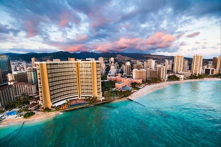 Honolulu City-By-The-Sea 20-Min Helicopter Tour — Doors-Off Photo Flight photo 6