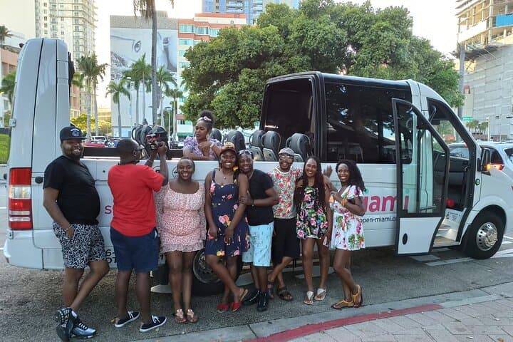 Miami Cabriolet Private Tour: Wynwood, Design District & North Beach