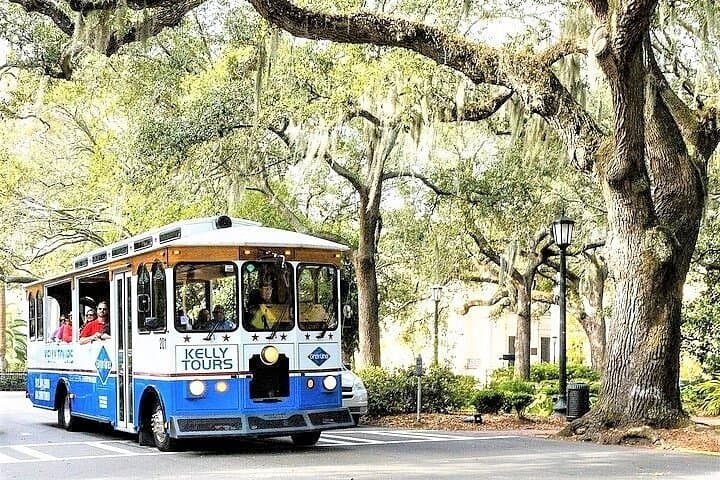 Explore Savannah Sightseeing Trolley Tour: A Comprehensive Guide to the Historic City Experience photo 3